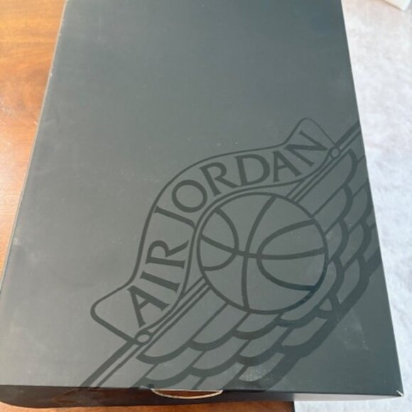 Air Jordan 1 Mid SE Men's Size 13 - Picture 8 of 9